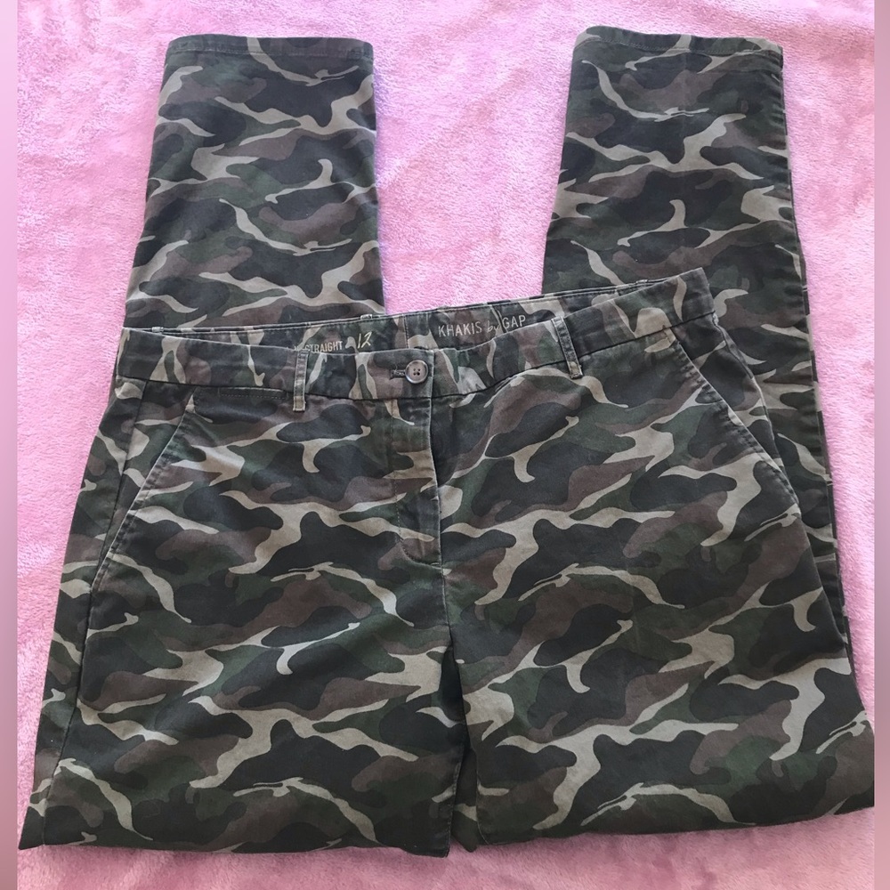 GAP Size 12 💚 Camo Broken-In Straight Khaki Pants 💚 Well-Made Trousers 💚